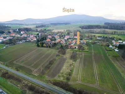 Duża działka 0,55ha +budynek gospodarczy 210m2