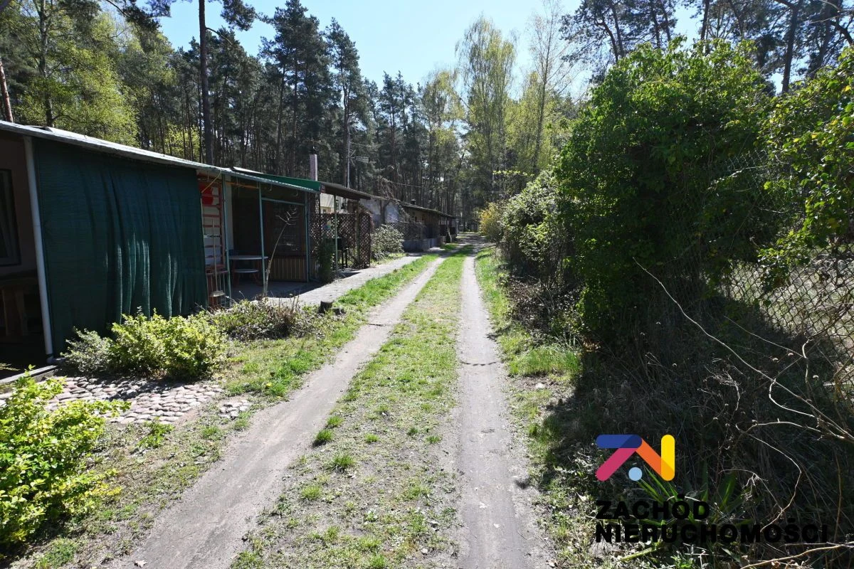 ZAMKNIĘTY KOMPLEKS 45 DOMKÓW LETNISKOWYCH LUB CAŁOROCZNYCH Z WŁASNĄ PLAŻĄ. - 3