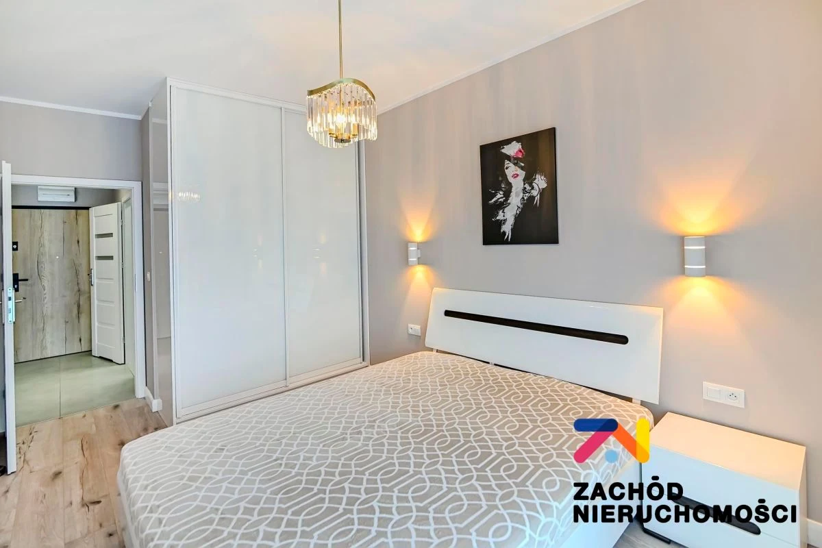 Oferujemy Państwu do wynajęcia 2-pokojowe mieszkanie o powierzchni 44,38  m2 zlokalizowane na 1 piętrze w apartamentowcu w Zielonej Górze przyul.  NOWEJ. - 4