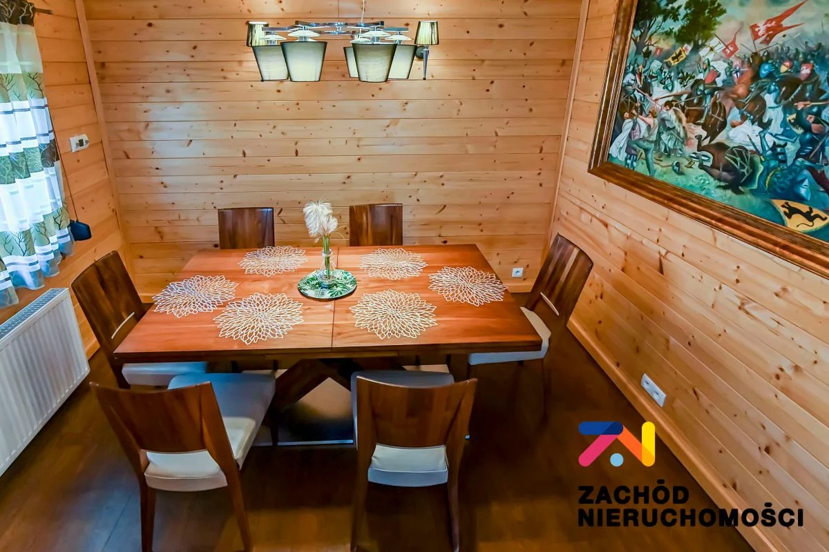 Na sprzedaż wyjątkowa nieruchomość letniskowa o powierzchni 84m2  położona bezpośrednio nad jeziorem, na starannie zagospodarowanej działce o powierzchni 0,0477 ha . - 4
