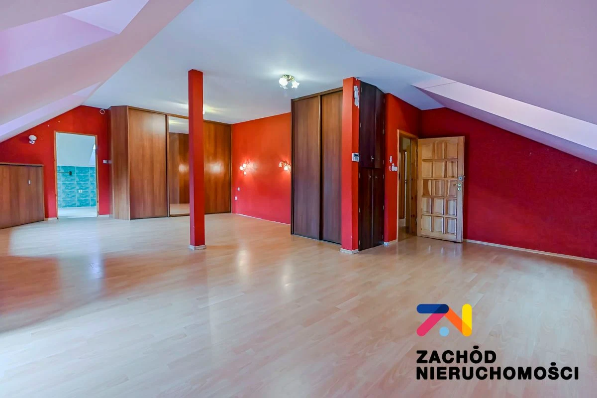 Oferujemy Państwu na sprzedaż niezwykłą nieruchomość usytuowaną w Ochli przy ul. Stamma, wybudowaną… - 2