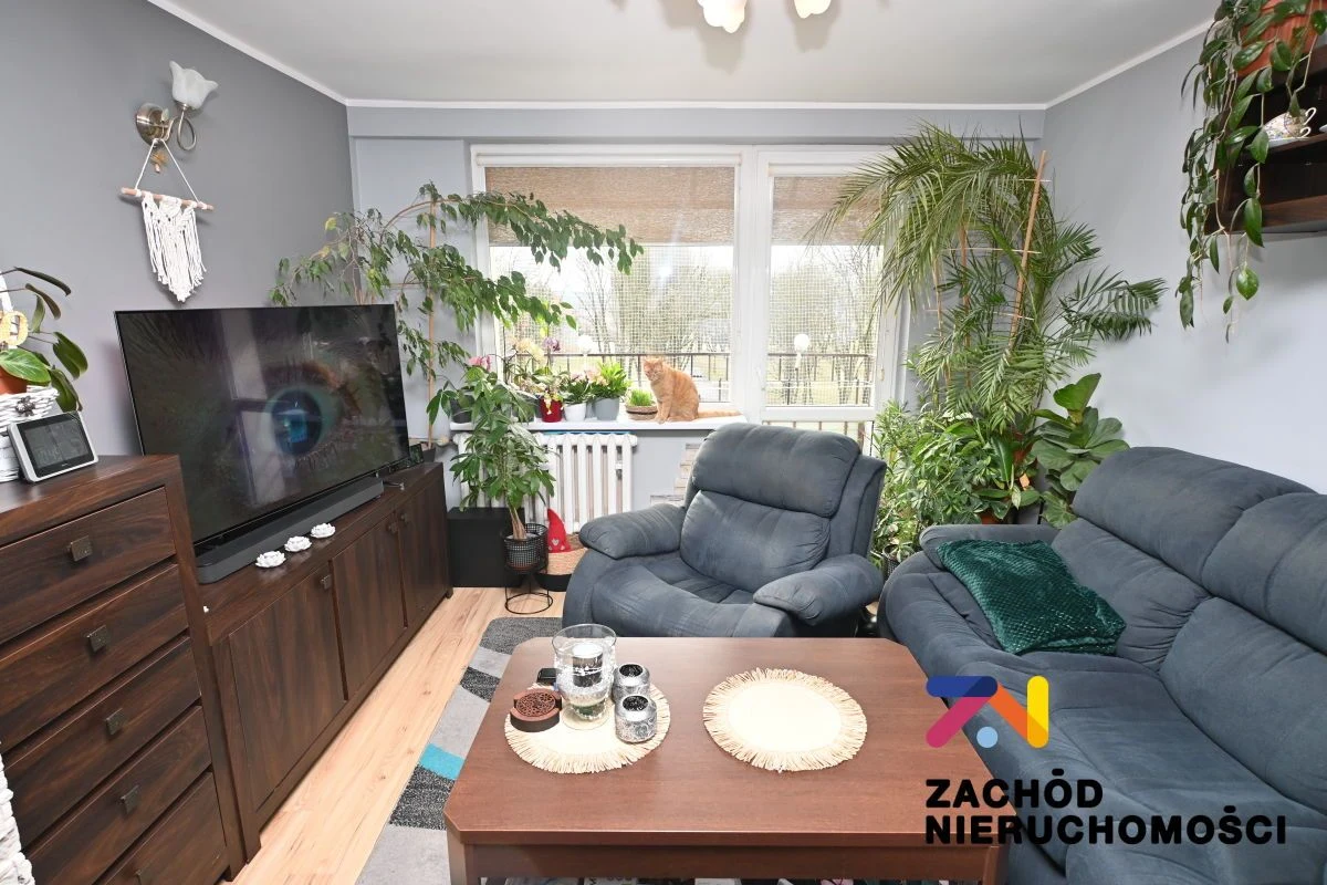 Prezentujemy na sprzedaż atrakcyjne mieszkanie 3-pokojowe w KrośnieOdrzańskim przy ul. Poznańskiej o powierzchni 47m2 usytuowaną na 4 piętrze. - 165610227-1l.jpg