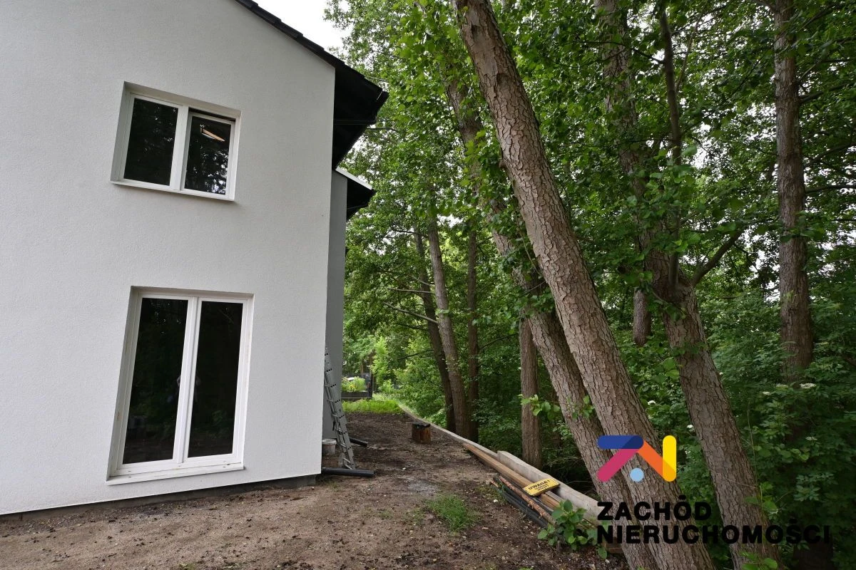 Prezentujemy Państwu nowy dom na sprzedaż w zabudowie segmentowej położony na rodzinnym osiedlu z daleka od zgiełku miasta. - 2