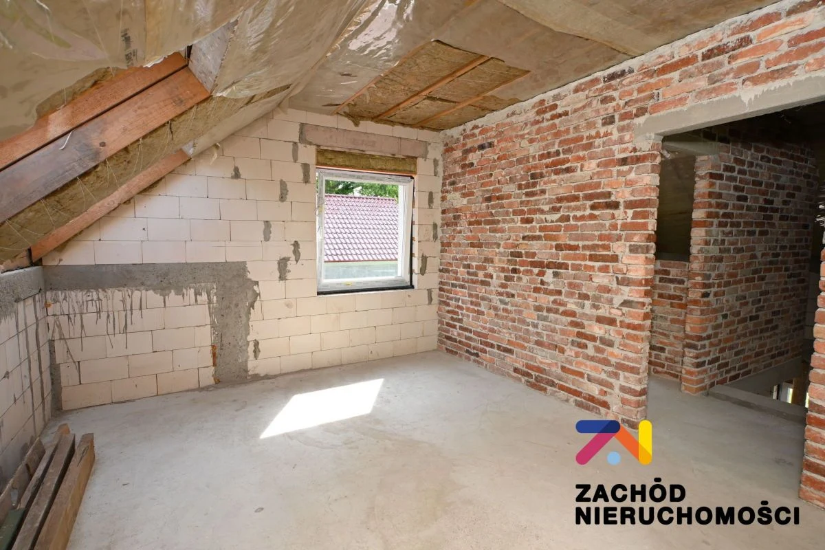Proponujemy na sprzedaż posiadłość składającą się z 2 domów posadowionych na działce 3300m2 w cenie 1.015.000zł. - 5