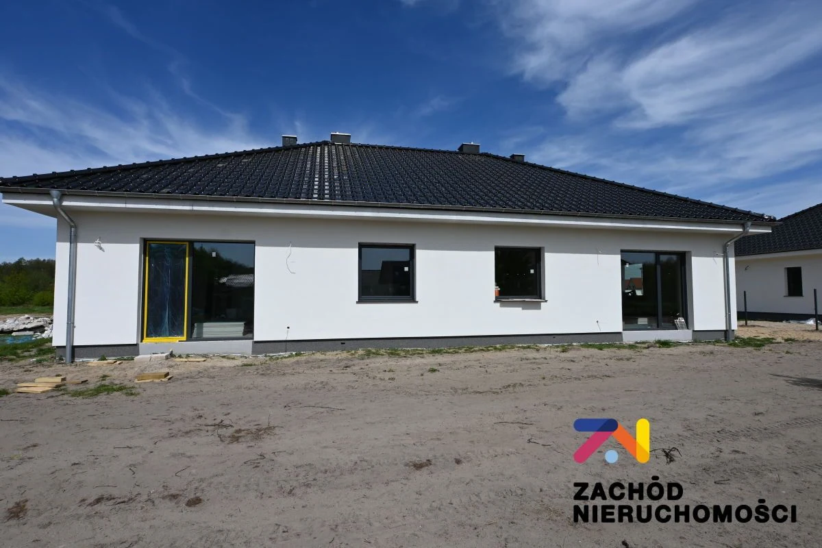 OFERUJEMY PAŃSTWU DO SPRZEDAŻY DOMY JEDNORODZINNE DWULOKALOWE W PŁOTACH.