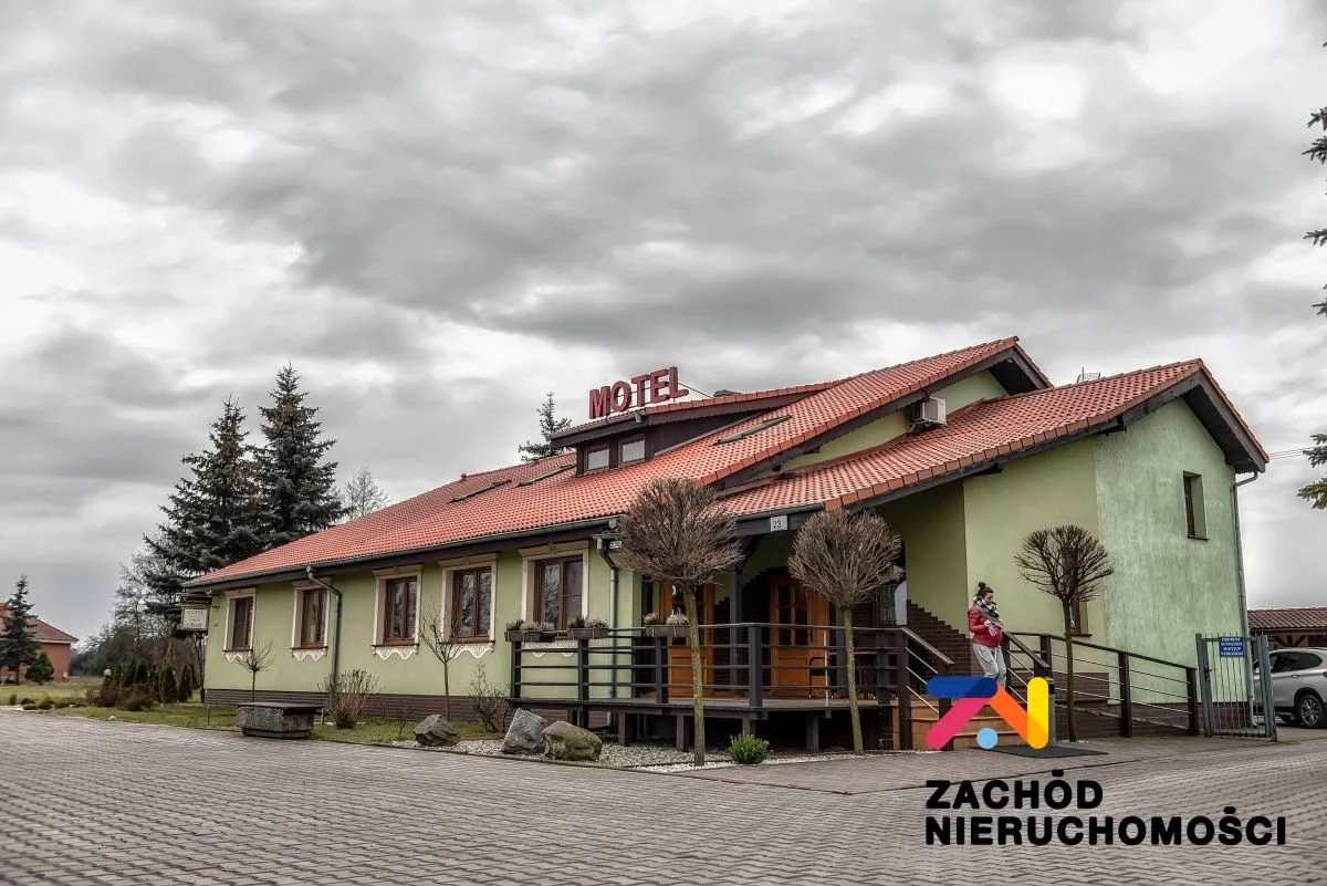 Na sprzedaż atrakcyjny kompleks hotelowy z restauracją łącznej powierzchni ok. 740 m2 usytuowany na działkach o łącznej powierzchni 4187 m2 zlokalizowany w miejscowości Otyń przy głównej drodze.