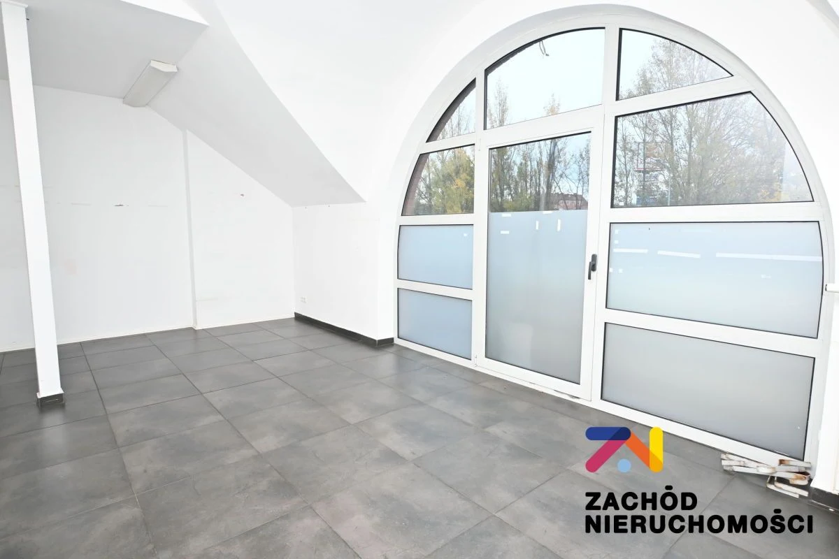 Do wynajęcia atrakcyjny lokal użytkowy położony na pierwszym piętrze przy ul. Wrocławskiej - jednej z głównych ulic Zielonej Góry. - 163880227-1l.jpg