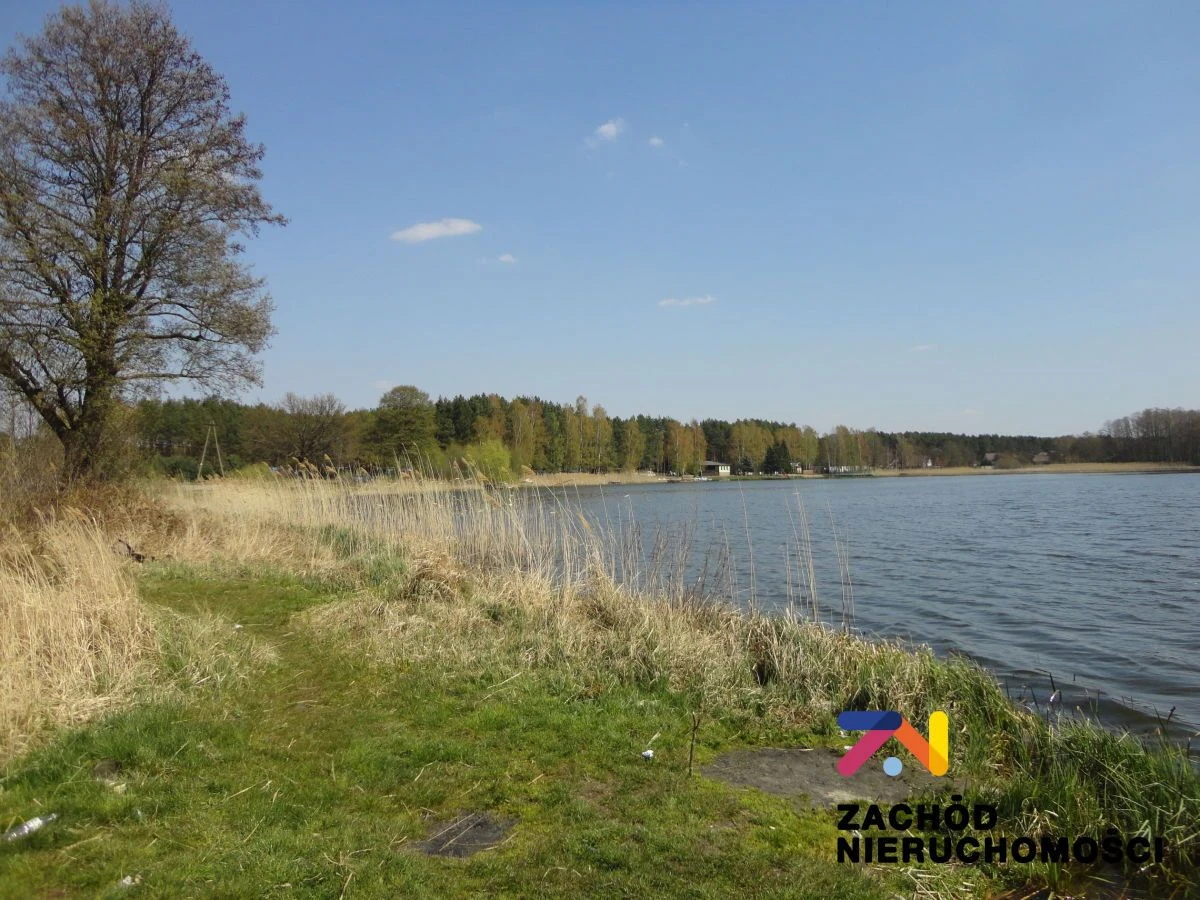 Oferujemy na sprzedaż dużą działkę o powierzchni 3,15ha położoną nad jeziorem w powiecie krośnieńskim. - 142740227-1l.jpg