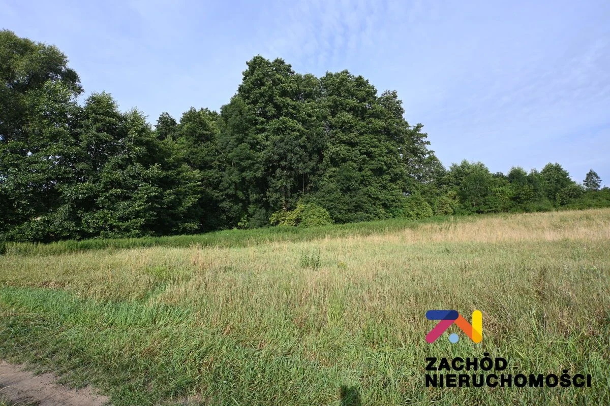 Działka rolna z możliwością uzyskania decyzji o warunkach zabudowy