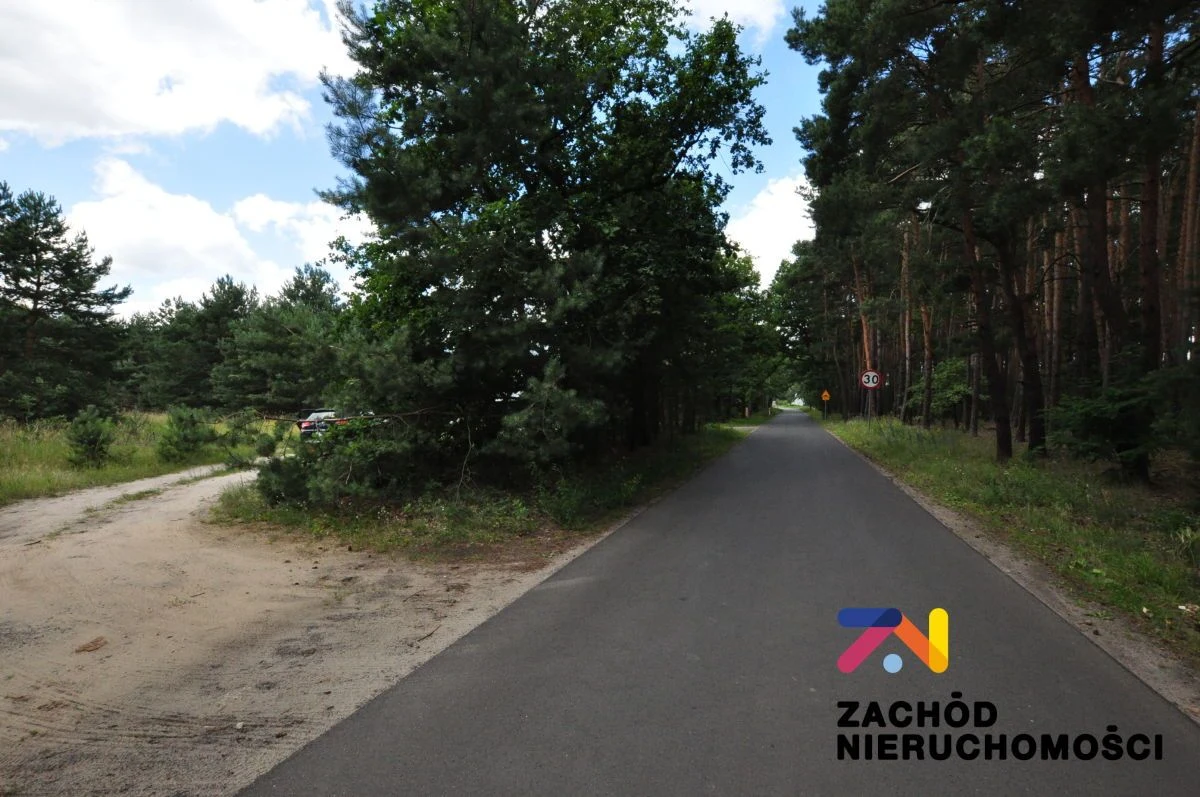 DZIAŁKA BUDOWLANA 1068 m2. - 2