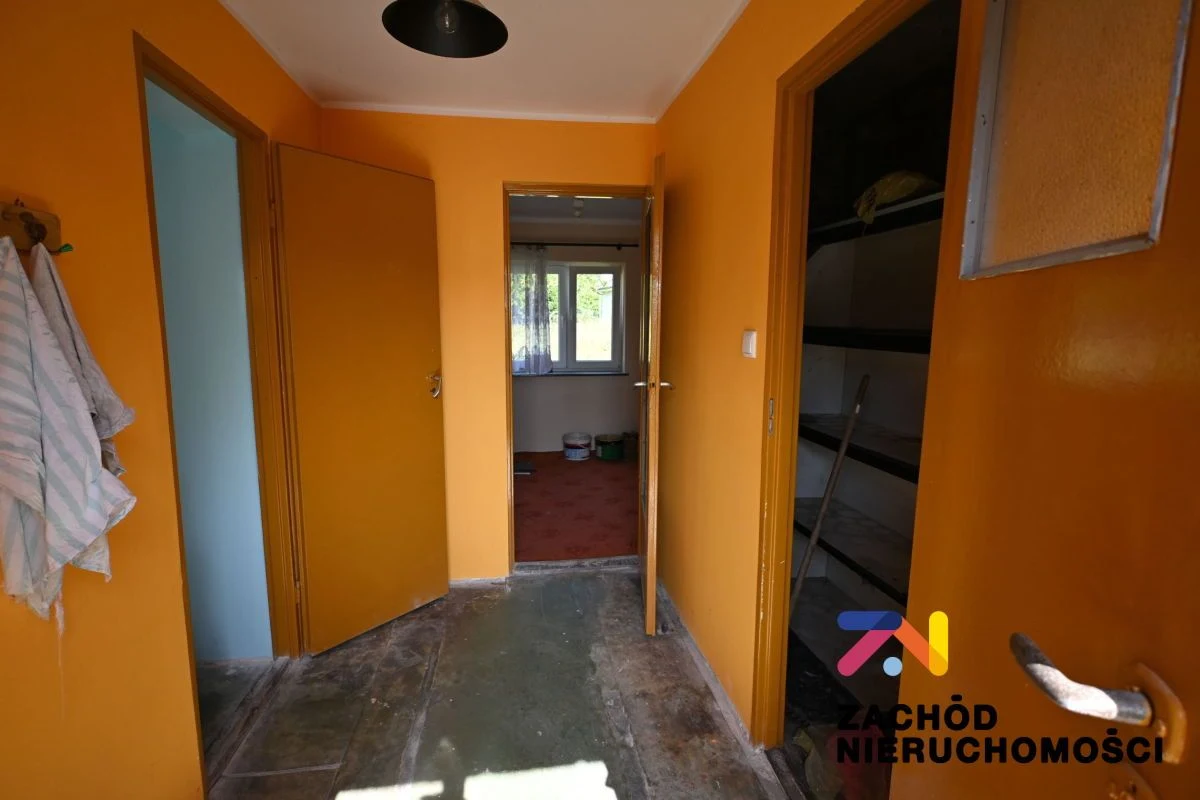 Przedstawiamy Państwu ofertę sprzedaży nieruchomości gruntowej o powierzchni 400m2 zabudowanej budynkiem mieszkalnymo powierzchni 56m2 zlokalizowanej w Suchej. - 2