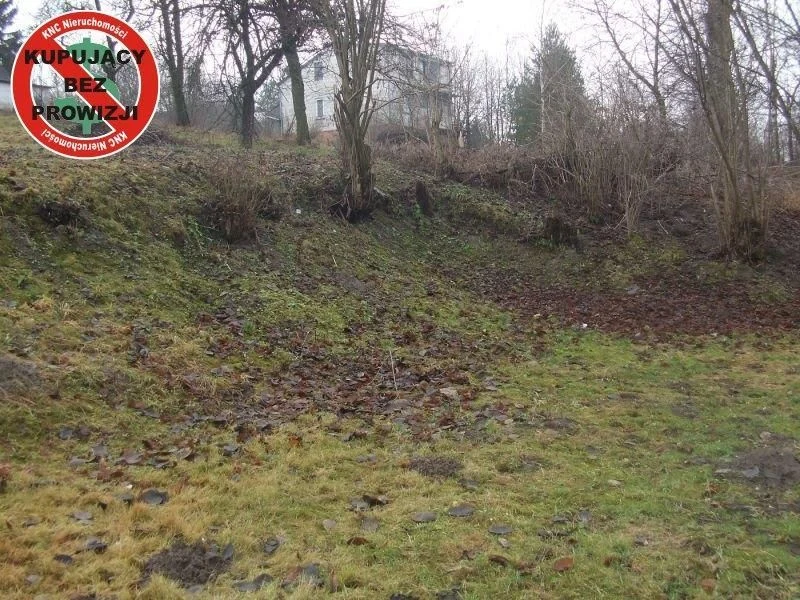Do sprzedania działka o powierzchni 12a z domkiem do zamieszkania. Działka znajduje się w centrum miejscowości Krzczonów. Na posesji wzniesiony jest dom.Może on być dalej rozbudowywany lub rozebrany… - 93777039.jpg
