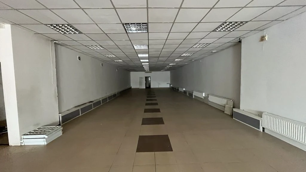 Lokal 370 m2 w centrum Zwolenia woj. mazowieckie. - 2
