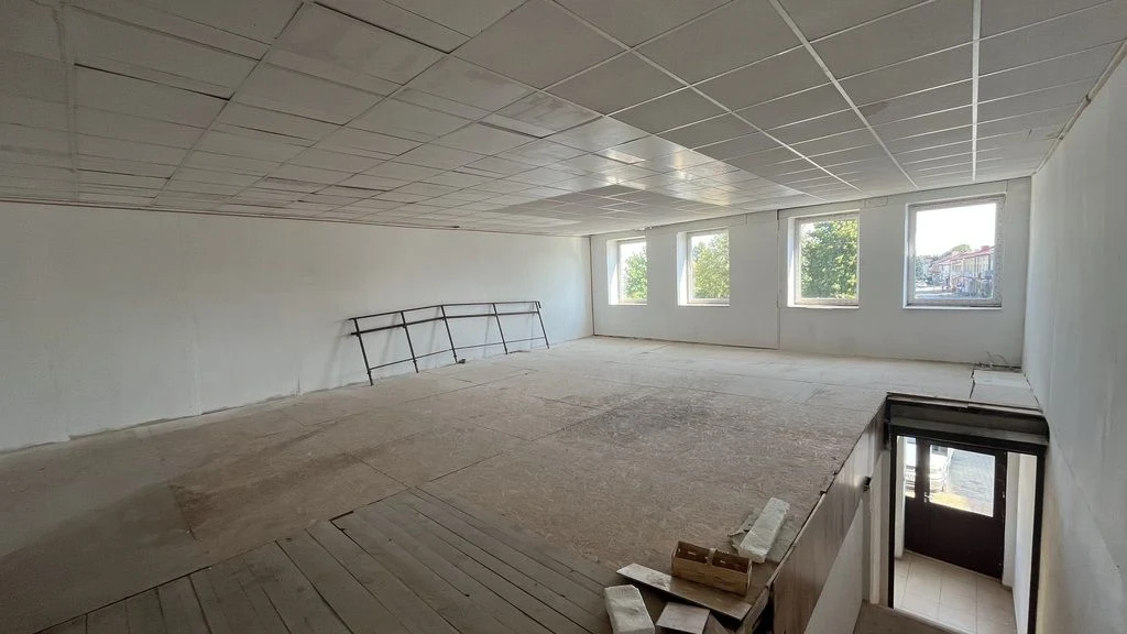 Lokal 370 m2 w centrum Zwolenia woj. mazowieckie. - 4