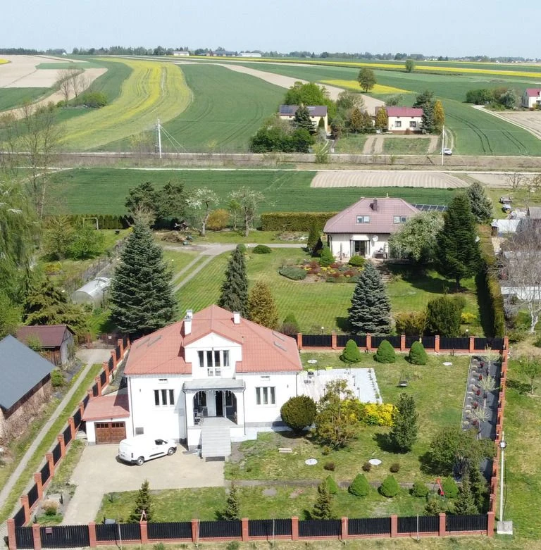 5 pok. dom z garażem i ogrodem na wznies. nad wodą - 5
