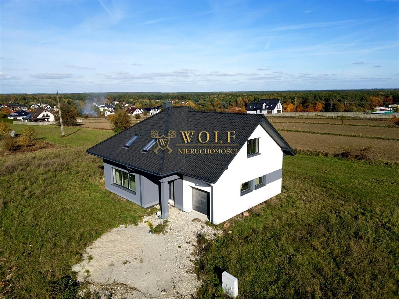 DOM WOLNOSTOJĄCY W ŚWIERKLAŃCU