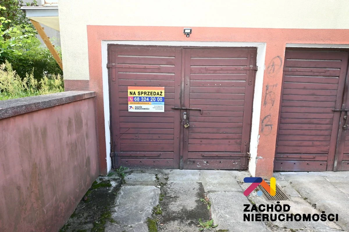 Na sprzedaż garaż o powierzchni ok. 18 m , położony przy ul. Spółdzielczej . - 167290227-1l.jpg