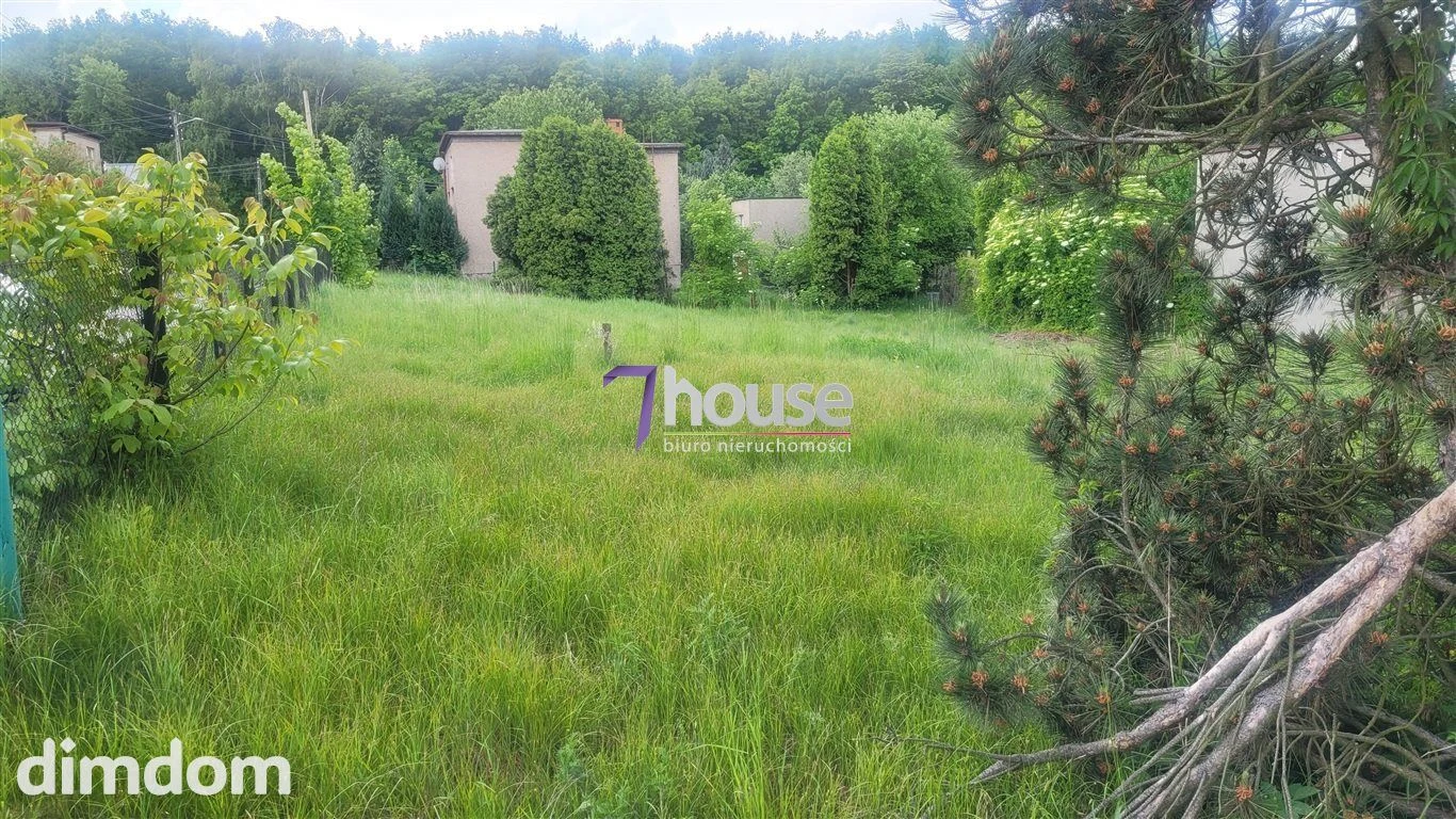 Do sprzedaży działka budowlana o powierzchni około 1000 m2 w willowej dzielnicy Tarnowskich Gór - dzielnica Repty Śląskie,  w sąsiedztwie rezerwatu przyrody Segiet. Doskonałe walory krajobrazowe i śr… - dd_9cd9742a_zs_7HO-GS-25983_1.jpg