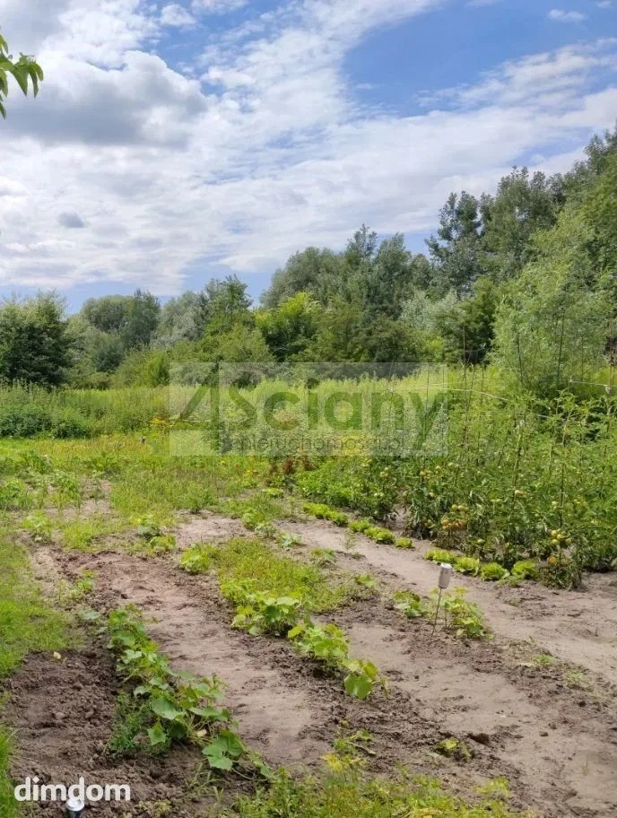 Do sprzedania działka budowlana o powierzchni 1472 m2 w Chrzanowie Małym koło Grodziska Maz.