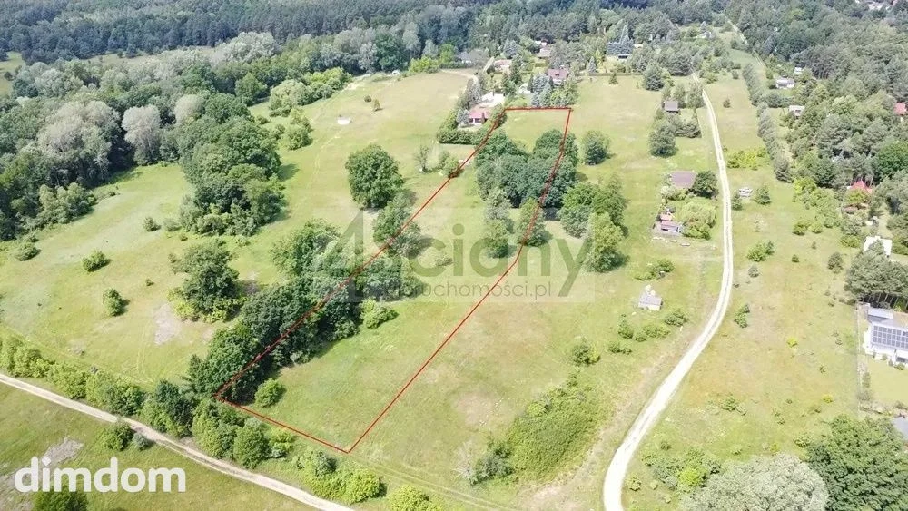 Działka o powierzchni 1100m2.