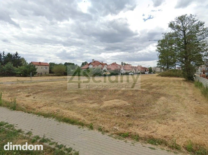 Na sprzedaż działka budowlana o powierzchni 1011 m2 na Białołęce (Kobiałka).