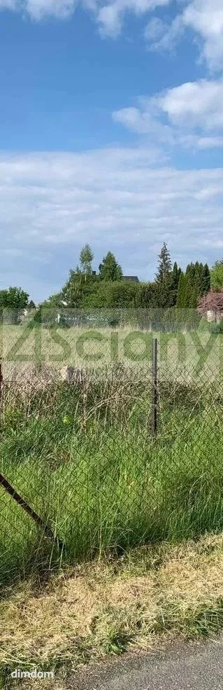 Do sprzedania działka budowlana o powierzchni 1655 m2 w Młochowie (gmina Nadarzyn) koło Żabiej Woli.