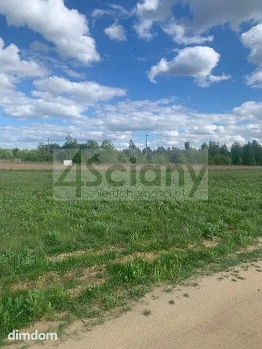 Działka budowlana o wymiarach 26x39 - 1014mkw w Kaliszkach.
