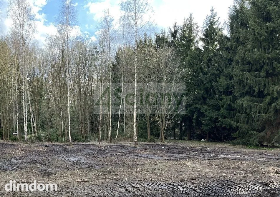 Do sprzedania działka budowlana o powierzchni 1800 m2 w Magdalence koło Piaseczna/Janek.