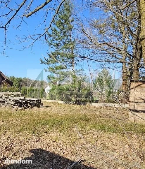 Działka w zacisznym miejscu - 111803831.jpg