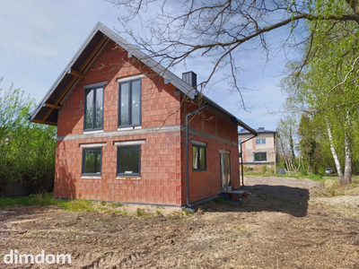 Dom wolnostojący na sprzedaż, Dźbów