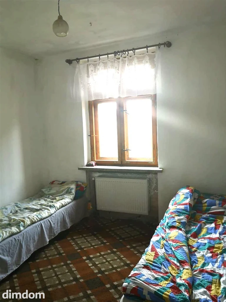 Dom wraz z dwiema kondygnacjami do adaptacji. - 2