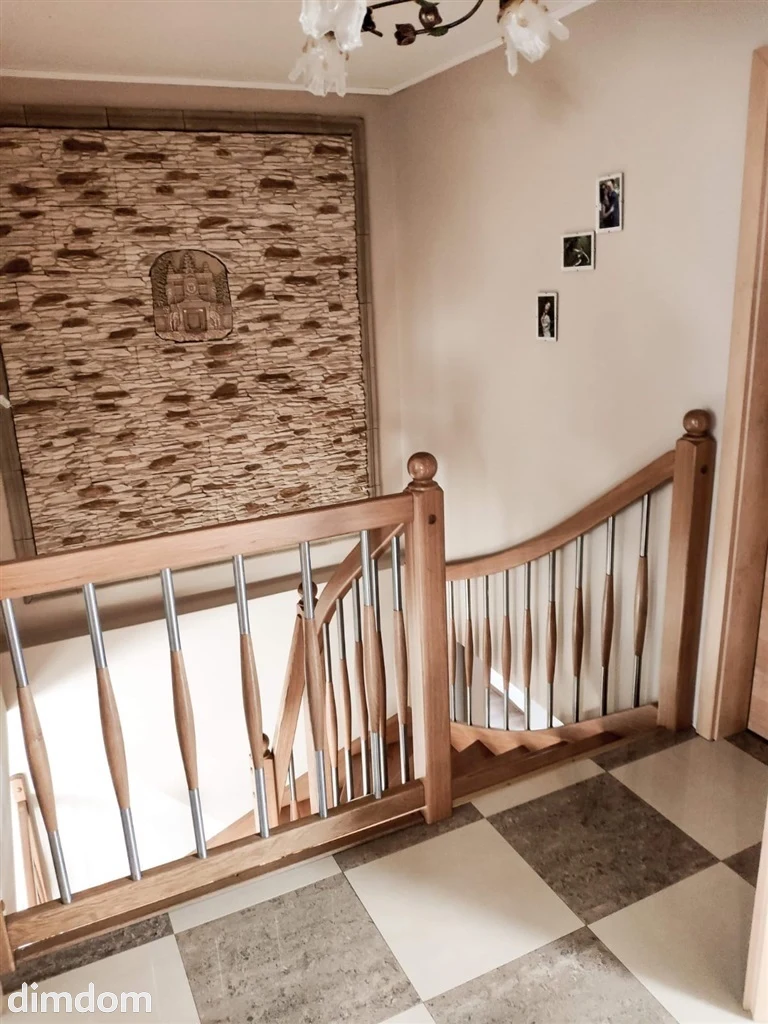 Do sprzedania elegancki, 7 pokojowy dom o powierzchni 291m2 w Bolkowie - 5