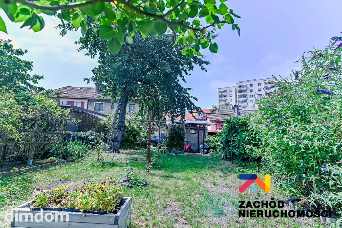 Na sprzedaż 4 pokojowe mieszkanie bezczynszowe o powierzchni 85,6 m2 usytuowane na parterze dwulokalowego budynku mieszkalnego zlokalizowanego w centrum miasta- ul. 1-go Maja. Mieszkanie jasne, przes… - 3