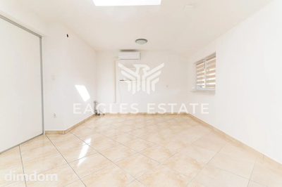 Lokal biurowo-usługowy 98 m² , ul. Langiewicza