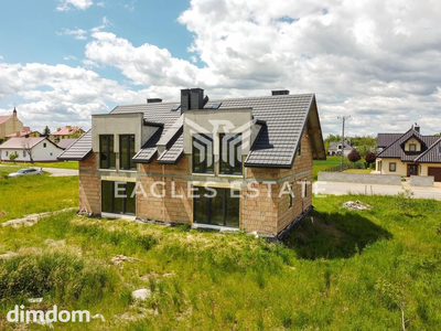 Rodzinny bliźniak 112 m² z dużym ogrodem