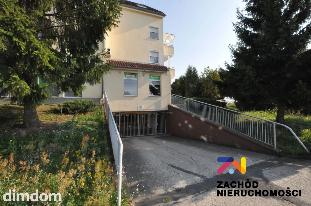 Przedstawiamy Państwu garaż usytuowany w Zielonej Górze przy ul. STEFANA WYSZYŃSKIEGO na osiedlu PRZYJAŹNI o powierzchni 15,80 m2. - 2