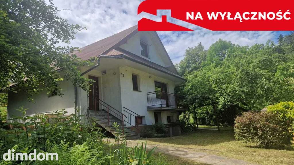 Dom w uroczym zakątku, pośród lasów i górek