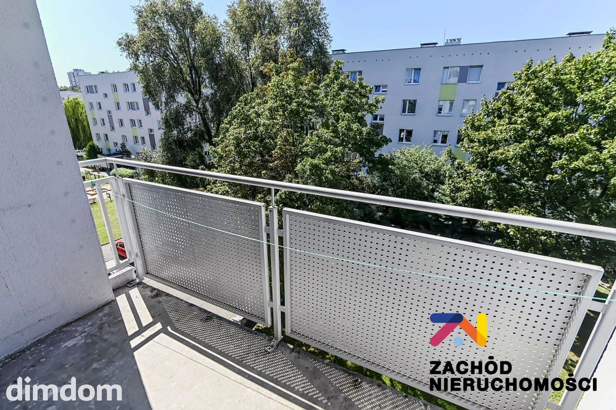 Prezentujemy na sprzedaż urokliwe mieszkanie 3-pokojowe do remontu, zlokalizowane w Zielonej Górze przy ul.Dąbrówki. - 3