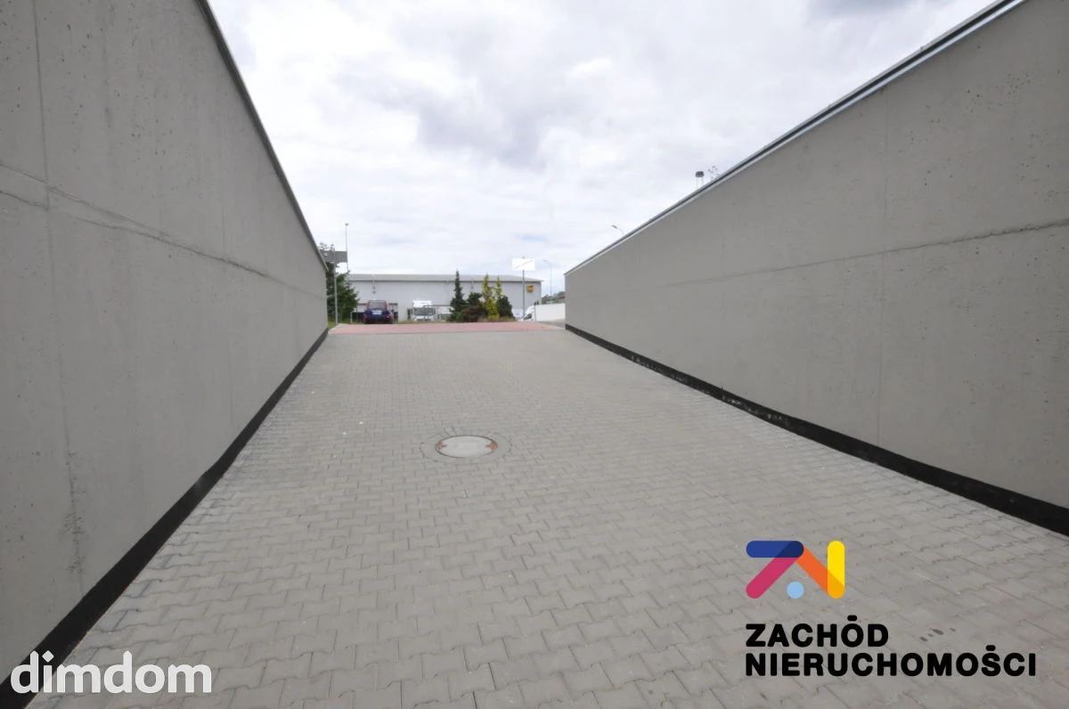 N a sprzedaż przestronny garaż w hali garażowej nowoczesnego budynku przy ul. Zdrojowej o… - 5