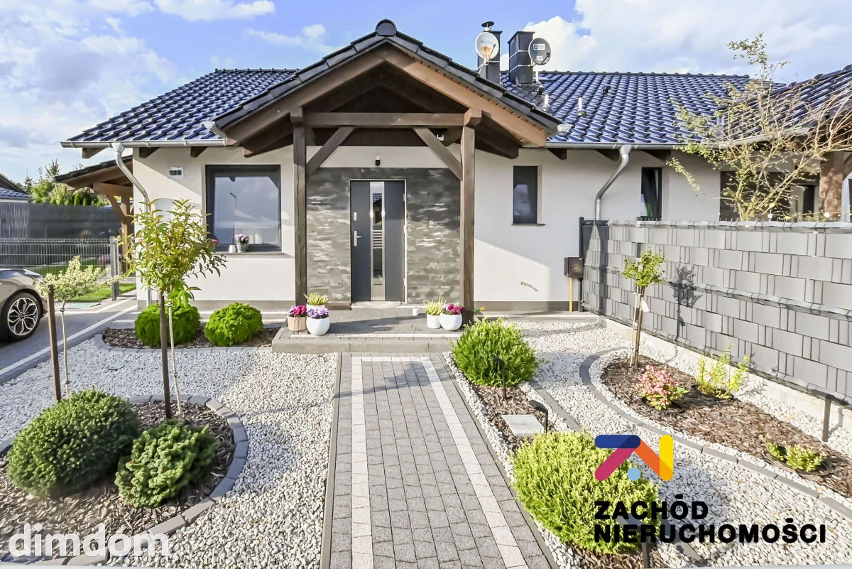 Na sprzedaż bliźniak o powierzchni 79 m2 usytuowany na działce o powierzchni 424 m2 zlokalizowany w Zielonej Górze- dzielnica Sucha Osiedle Złote Piaski. Dom komfortowy, jasny i przestronny. - 2