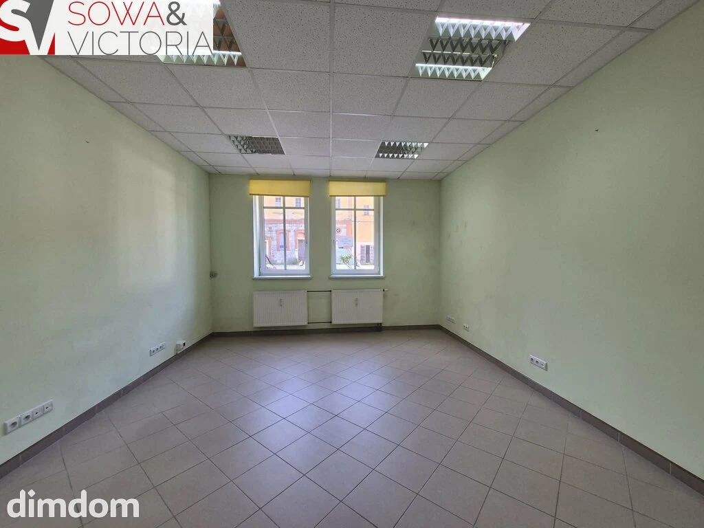 lokal biurowy na parterze. - 115261430.jpg