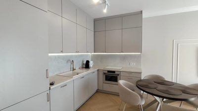 DO WYNAJĘCIA 3 pokoje balkon, klima PIERWSZY NAJEM - 3