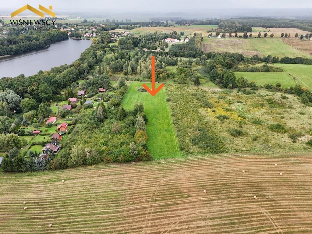 Działki nad jeziorem w Przezmarku