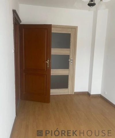 Dwupoziomowe mieszkanie z tarasem w Ząbkach - 5