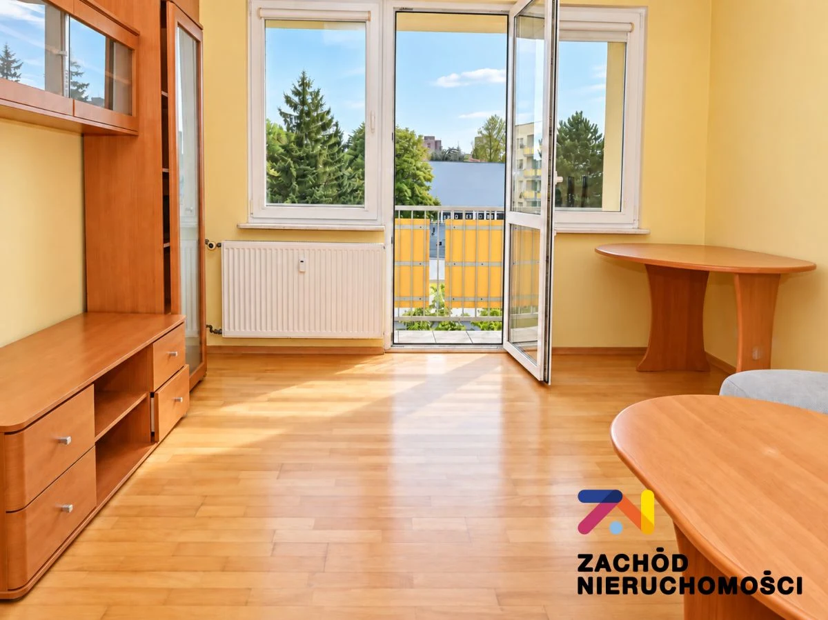 Na sprzedaż 3-pokojowe mieszkanie o powierzchni 50,20 m, położone na 3. piętrze budynku przy ul. Rydza-Śmigłego w Zielonej Górze.