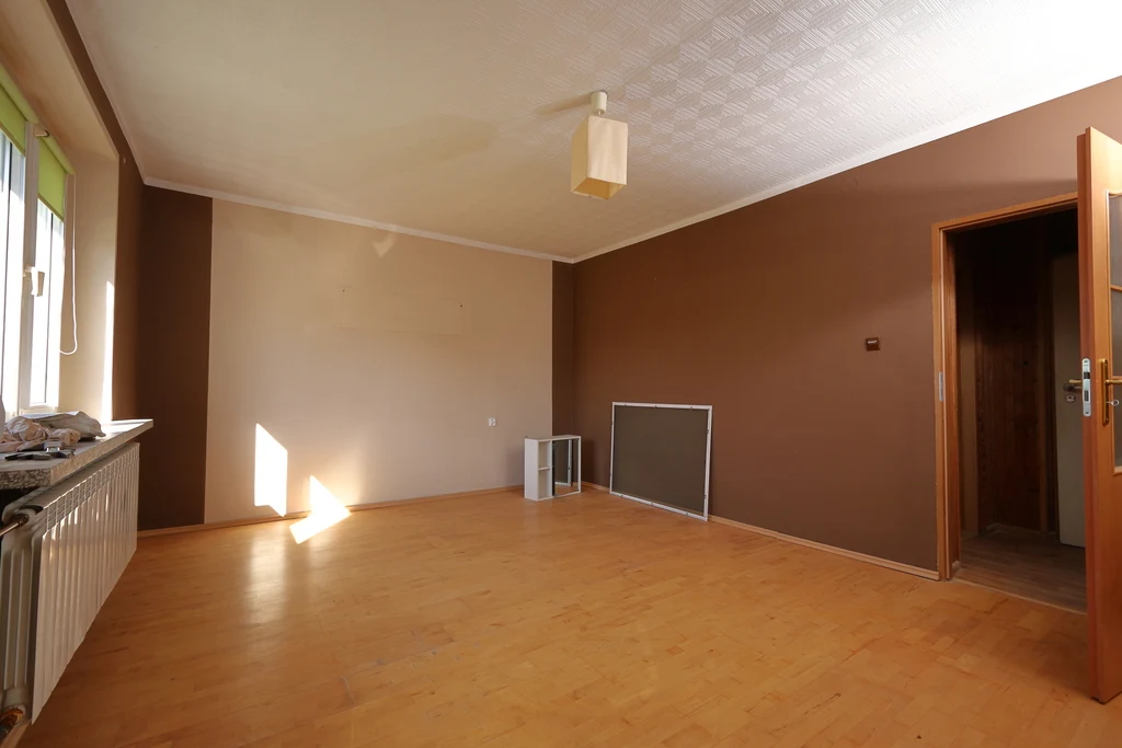 Dom szeregowy 220 m², dwa mieszkania, ogród, garaż - 3