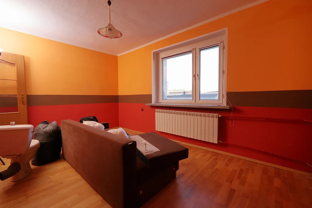 Dom szeregowy 220 m², dwa mieszkania, ogród, garaż - 4