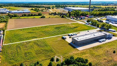 Działka na sprzedaż - 5