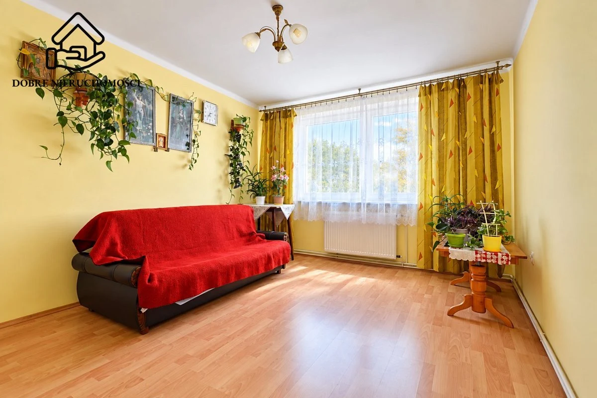 3 oddzielne pokoje - 70 m2 - 1 piętro - 4