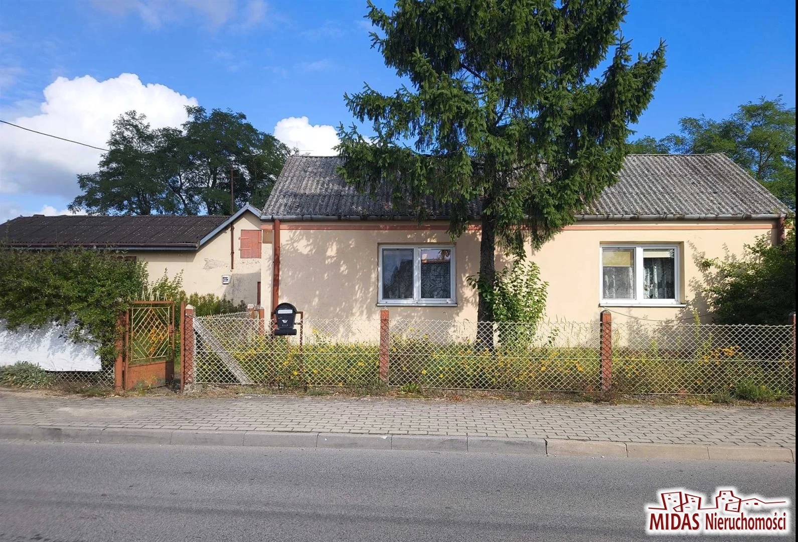 Dom wolnostojący z budynkiem, działka 1928m2 !
